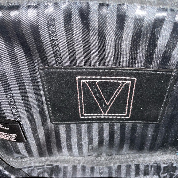 Victoria’s Secret Floral Crossbody Bag Pink Navy Chain Strap - Picture 6 of 7